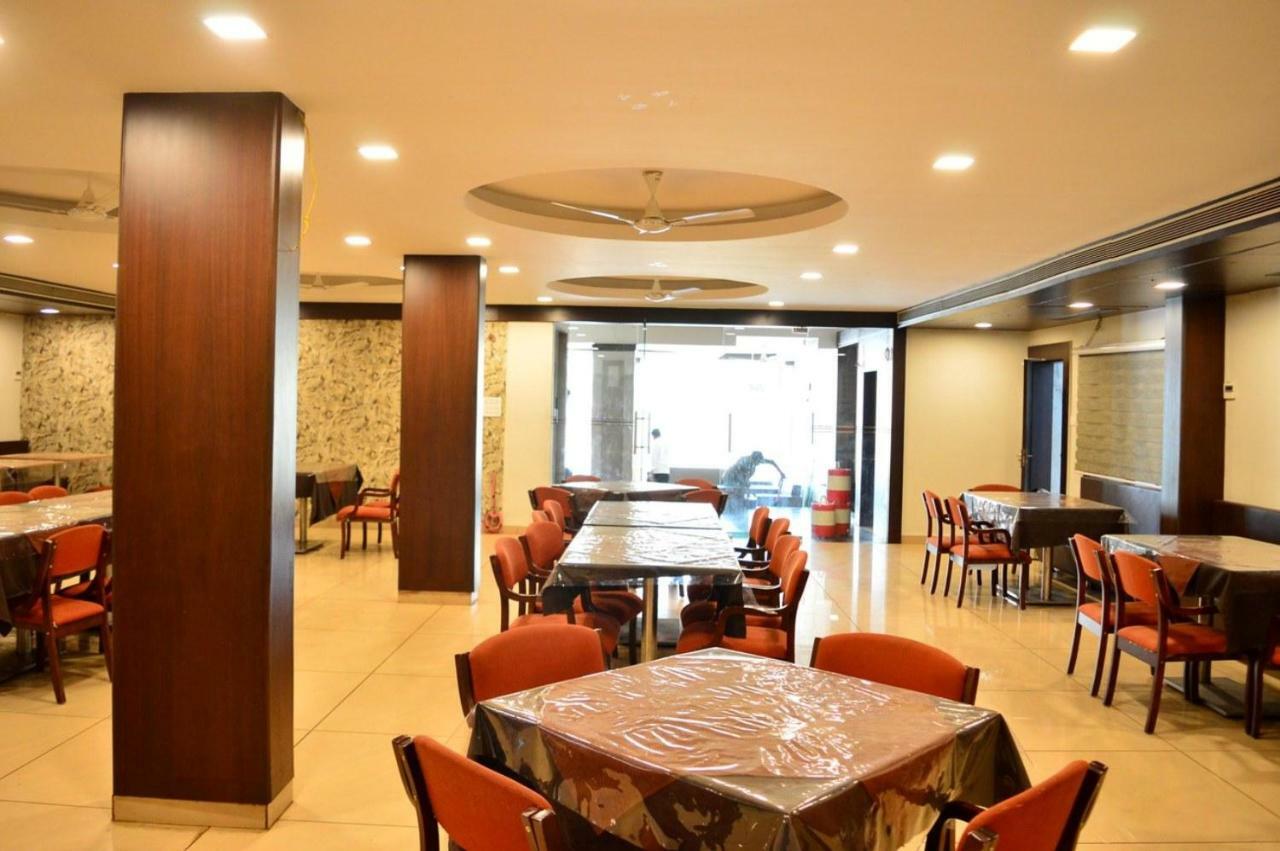 Hotel Maheshwari Avenue Ujjain Exterior foto